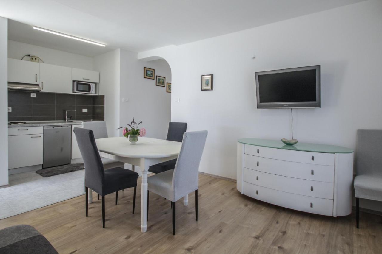 Opera Apartment&Studio Rovinj Exterior foto